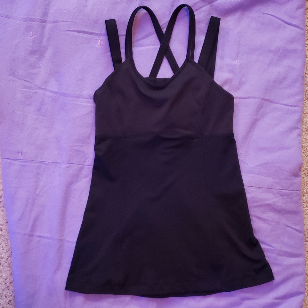 Lululemon tank criss cross back